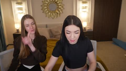 Sweet girls online show from March 2025 02:44:02 PM