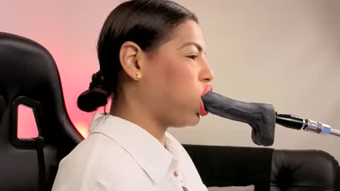 anabel alice gandara  online show from September 2025 10:53:02 AM