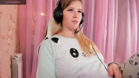 AnabelMelody online show from October 2025 05:30:02 PM