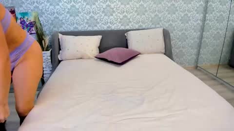   Ana   online show from January 2025 08:11:02 AM