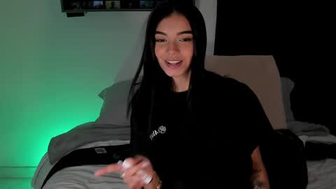 Snapshot of anabelwolf chatting on February 2025 06:37:01 PM ANABEL WOLF online show from February 2025 06:37:01 PM