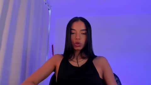 Snapshot of anabelwolf chatting on February 2025 09:25:02 PM ANABEL WOLF online show from February 2025 09:25:02 PM