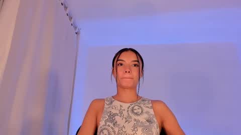 Snapshot of anabelwolf chatting on March 2025 01:27:01 AM ANABEL WOLF online show from March 2025 01:27:01 AM