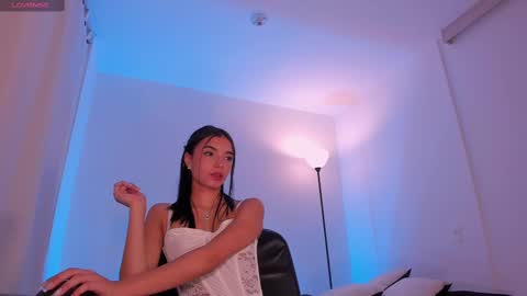 Snapshot of anabelwolf chatting on March 2025 11:49:01 PM ANABEL WOLF online show from March 2025 11:49:01 PM