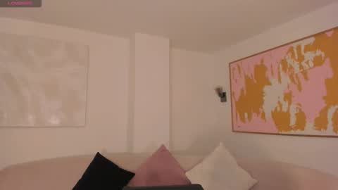 Snapshot of anadurant chatting on September 2025 12:10:01 PM Ana online show from September 2025 12:10:01 PM