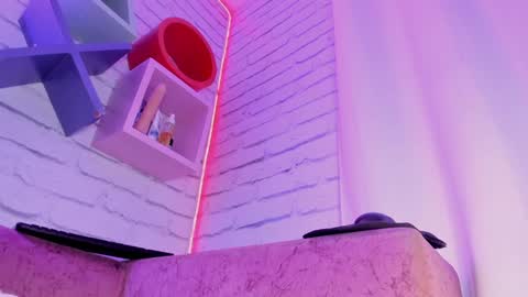 Anna online show from January 2025 10:46:02 PM