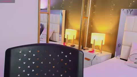 Snapshot of anahi_maite chatting on October 2025 08:09:02 PM Anahi online show from October 2025 08:09:02 PM