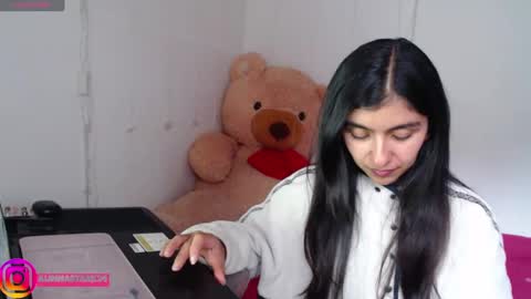 Anahi Browns online show from September 2025 07:52:01 PM