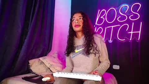 anais  cooper  online show from December 2024 07:11:01 PM
