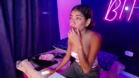 anais  cooper  online show from December 2024 07:14:02 PM