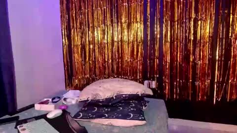 anais  cooper  online show from February 2025 08:45:02 PM