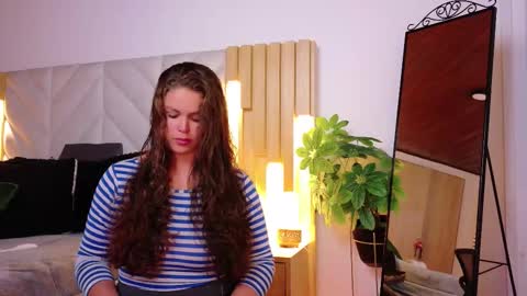 Anaise  online show from October 2025 11:29:02 AM