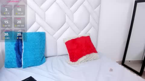 Snapshot of analia18_ chatting on November 2025 01:44:02 PM analia18 online show from November 2025 01:44:02 PM