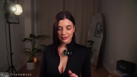 Snapshot of anamuse chatting on October 2025 09:21:01 PM Ana online show from October 2025 09:21:01 PM