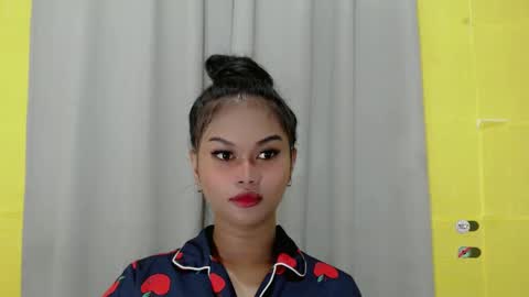 Snapshot of anaruru_ chatting on December 2024 05:39:01 AM ANA online show from December 2024 05:39:01 AM