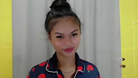 Snapshot of anaruru_ chatting on December 2024 08:55:02 AM ANA online show from December 2024 08:55:02 AM