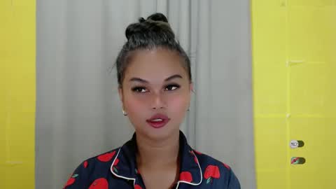 Snapshot of anaruru_ chatting on January 2025 10:33:02 AM ANA online show from January 2025 10:33:02 AM