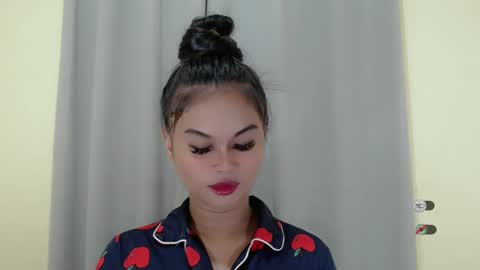 Snapshot of anaruru_ chatting on January 2025 02:48:01 PM ANA online show from January 2025 02:48:01 PM