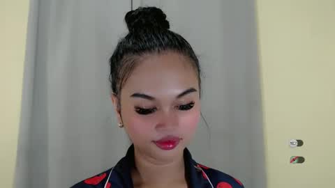 Snapshot of anaruru_ chatting on February 2025 08:07:02 PM ANA online show from February 2025 08:07:02 PM