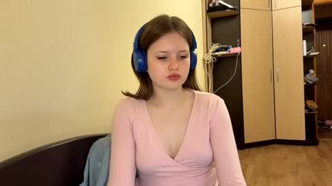 Lucy online show from September 2025 05:58:01 PM