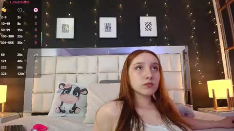 Anastasia  online show from September 2025 07:49:02 PM