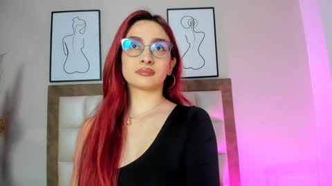 Andra Cyrus online show from January 2025 02:08:02 PM