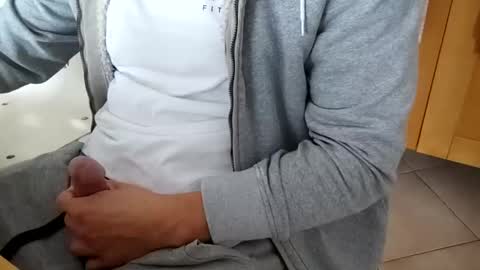 Snapshot of andrea_feetlover chatting on October 2025 02:04:01 PM andrea_feetlover online show from October 2025 02:04:01 PM