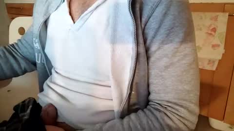 Snapshot of andrea_feetlover chatting on November 2025 06:12:01 AM andrea_feetlover online show from November 2025 06:12:01 AM