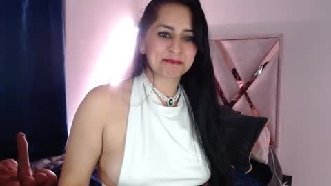 Andrea online show from January 2025 03:23:01 AM