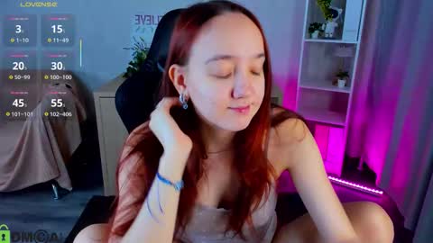 Snapshot of andrea_svel chatting on November 2025 03:18:02 PM Andrea hereGMT7Mon Tue Wen ThFri Sat Su 0300am-0900am. online show from November 2025 03:18:02 PM