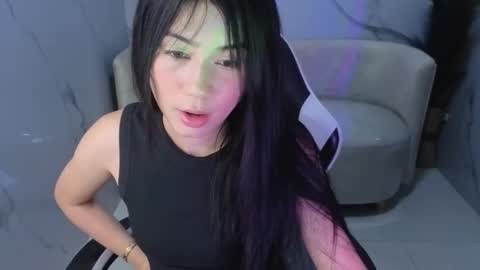 Snapshot of andrea_tx chatting on December 2025 02:26:01 PM andrea_tx online show from December 2025 02:26:01 PM