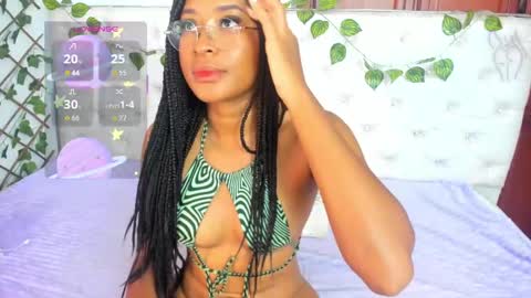 Naomi Andrea Daviss online show from September 2025 12:49:01 PM