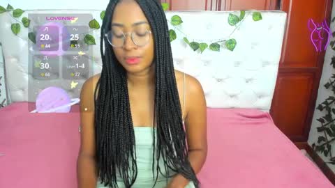 Naomi Andrea Daviss online show from October 2025 12:20:01 PM