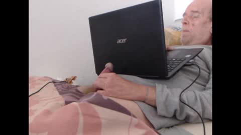 Andreas online show from January 2025 12:11:01 PM