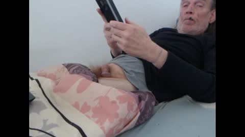 Andreas online show from February 2025 07:49:01 AM