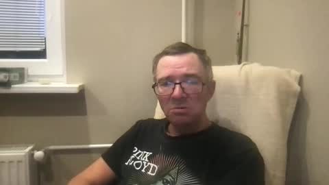 andreass60 online show from October 2025 04:46:02 AM