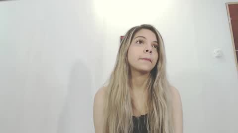 andreau 19 online show from September 2025 01:47:01 PM