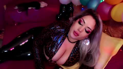 andreeajj online show from February 2025 06:47:02 PM