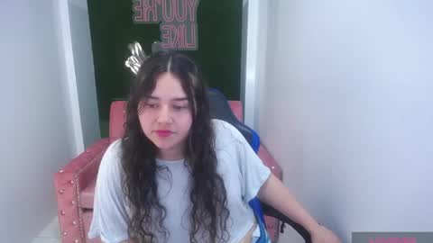 ANDREA online show from October 2025 09:21:01 PM