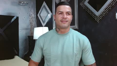 insta andres clark  online show from January 2025 05:51:02 PM