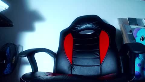 Snapshot of andres_cond chatting on September 2025 11:32:02 PM Andrs o online show from September 2025 11:32:02 PM