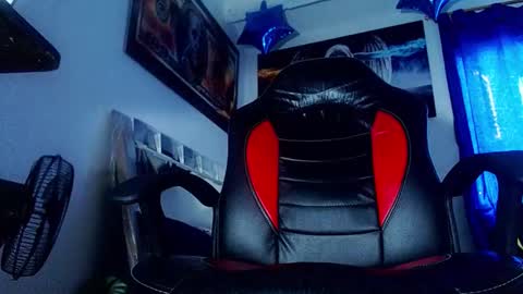 Snapshot of andres_cond chatting on October 2025 01:01:02 PM Andrs o online show from October 2025 01:01:02 PM