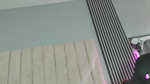 andres_cream online show from October 2025 05:01:01 PM