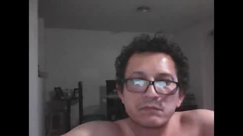 andresfloga online show from September 2025 11:10:02 PM