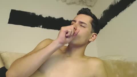 Snapshot of andrestorres0 chatting on October 2025 02:34:01 PM Andres Torres online show from October 2025 02:34:01 PM