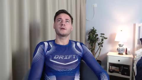 Justin Andrew online show from September 2025 04:55:02 PM