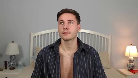 Justin Andrew online show from October 2025 02:24:02 PM