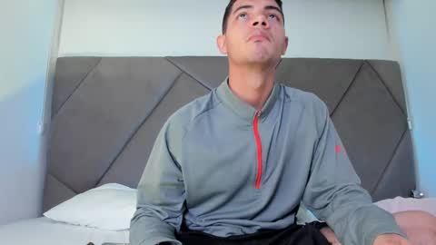 Snapshot of andrew_colleman1 chatting on September 2025 05:31:02 AM Colleman online show from September 2025 05:31:02 AM