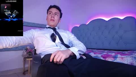 Andrew online show from October 2025 03:09:01 AM