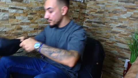 Snapshot of andrewbanner chatting on December 2024 04:40:01 AM MasterRomania online show from December 2024 04:40:01 AM